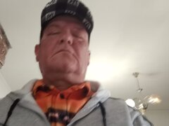 Sunt Adrian, din Bucuresti, doresc o relatie serioasa si  familie cu o fata